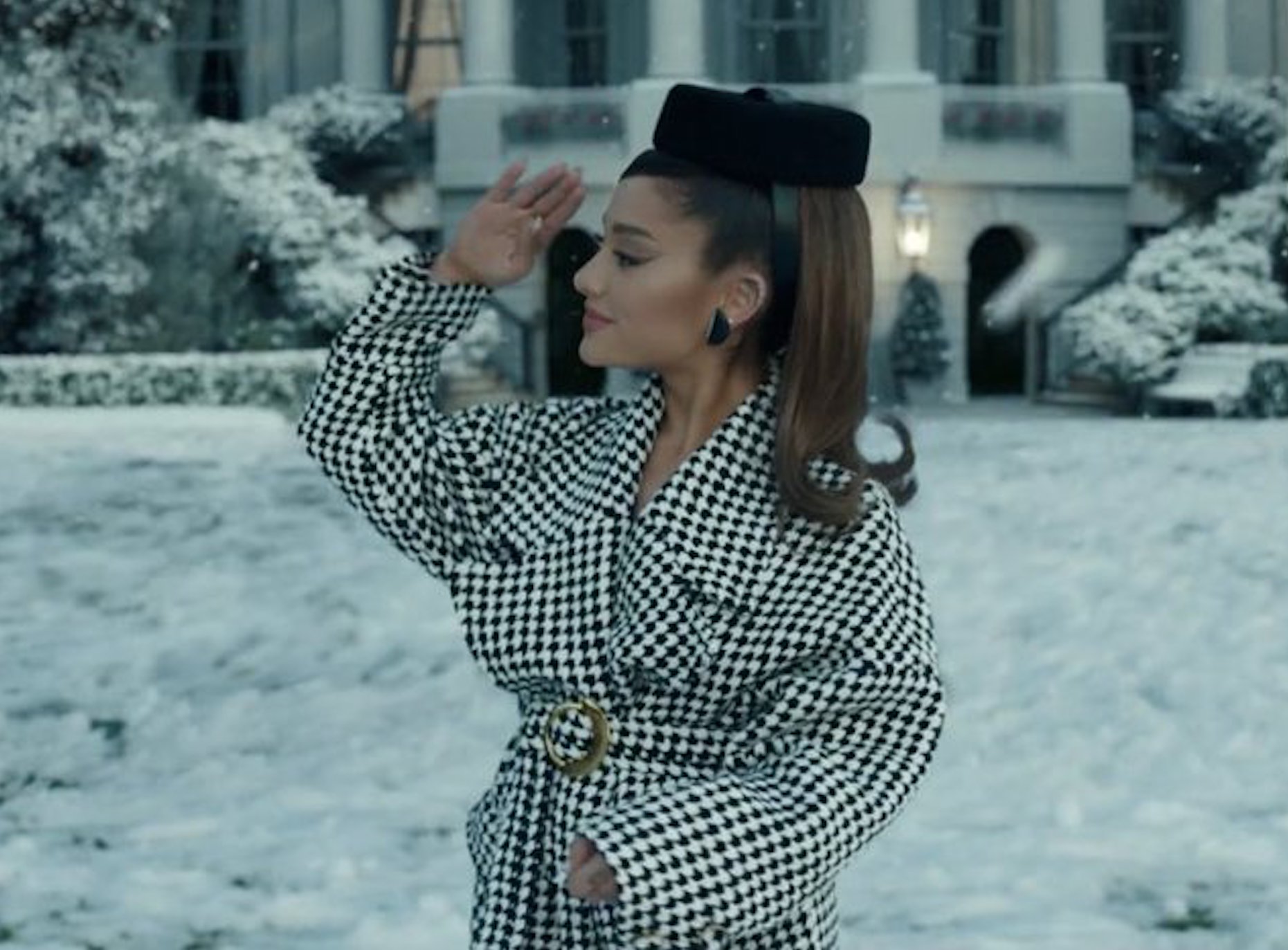 Ariana Grande Celebrity-inspired Halloween costume