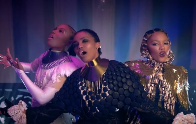 Disney Calling All The Monsters Thrii China Anne-Mcclain Halloween costume 2021