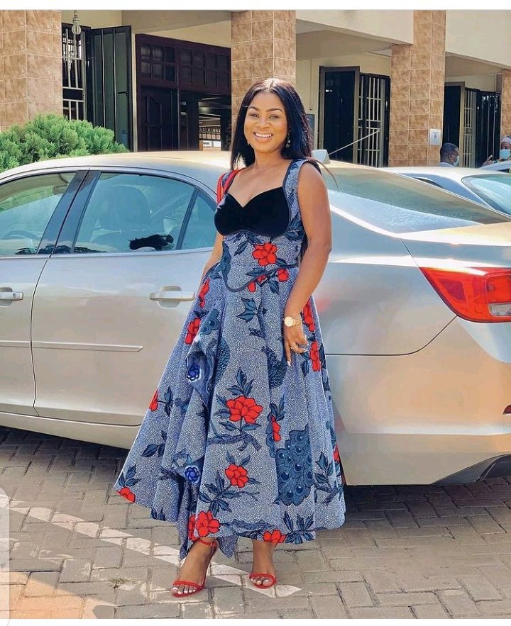 beautiful-dress-made-by-tailors