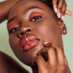 8-makeup-mistakes-which-done-blunder