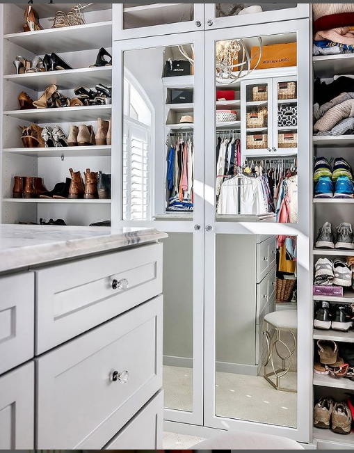 closet organization tips 2
