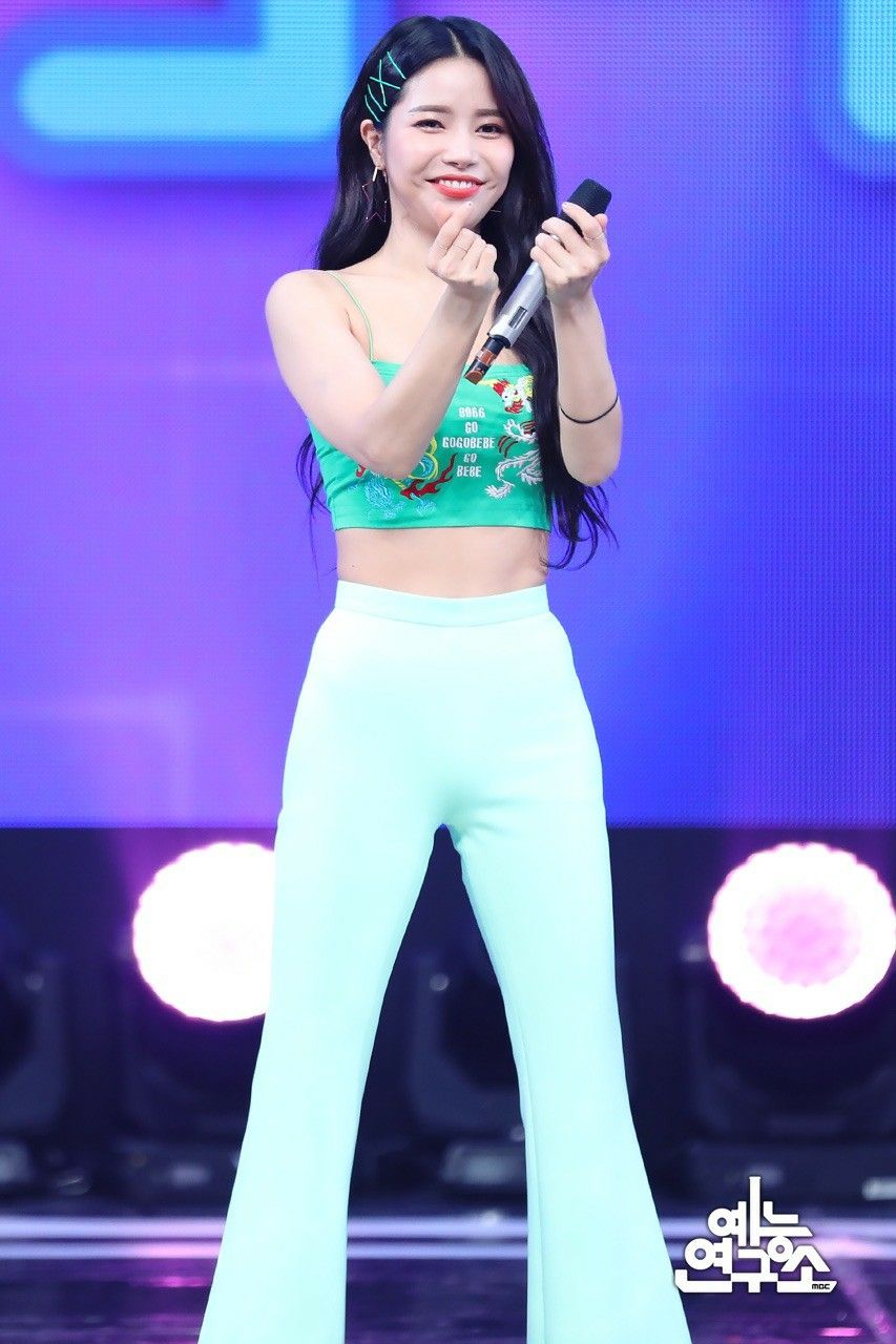 solar mamamoo outfits 