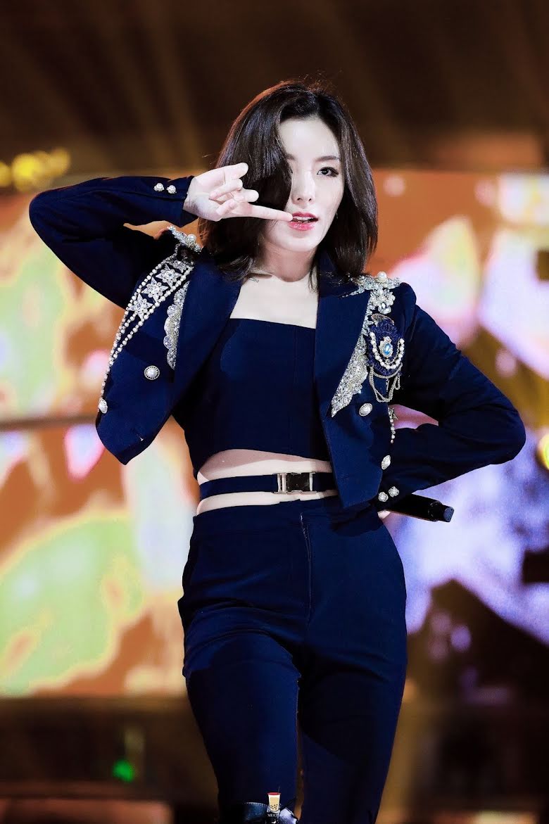 Wheein mamamoo outfits 