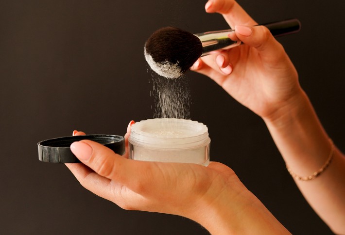 AVOID USING POWDER BEAUTY TIPS