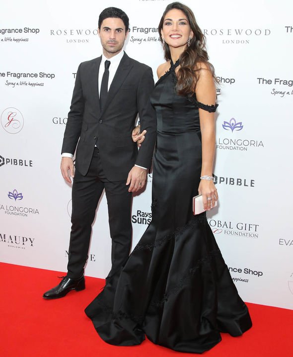 Hottest Football Players wives 54