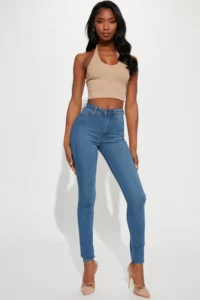 sexy and sassy in skinny jeans