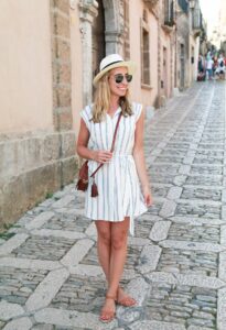 5 Comfortable Outfits to Wear During Your Periods sexy shirt dress