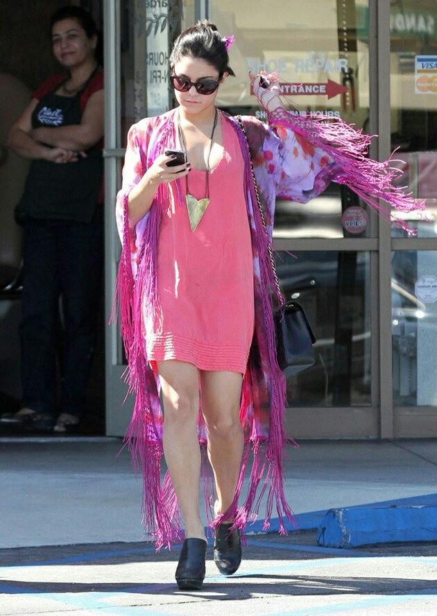 Vanessa Hudgens looked effortlessly glamorous in a bold Bohemian Fashion cardigan 