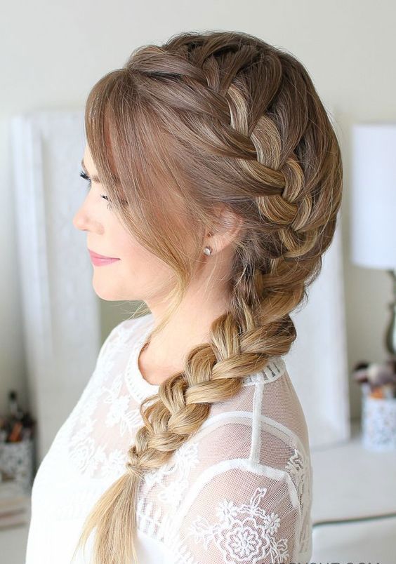 Trending Hairstyles For 2023: French Braid 