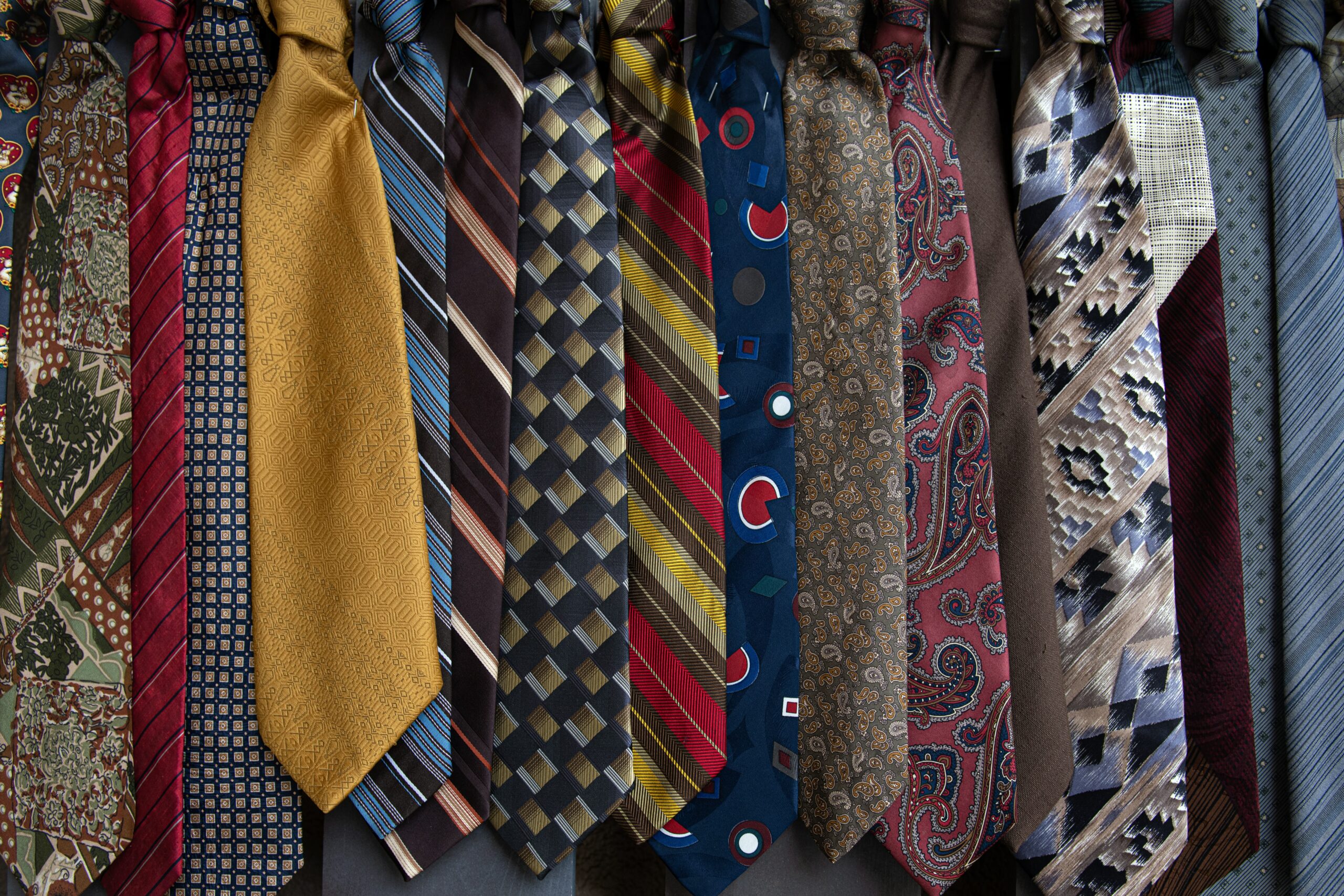 Men’s Accessories with Formal Suits: ties