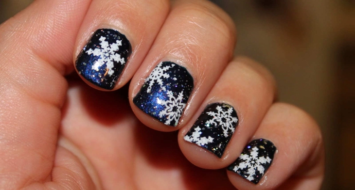 Classy and sexy Winter Nails 