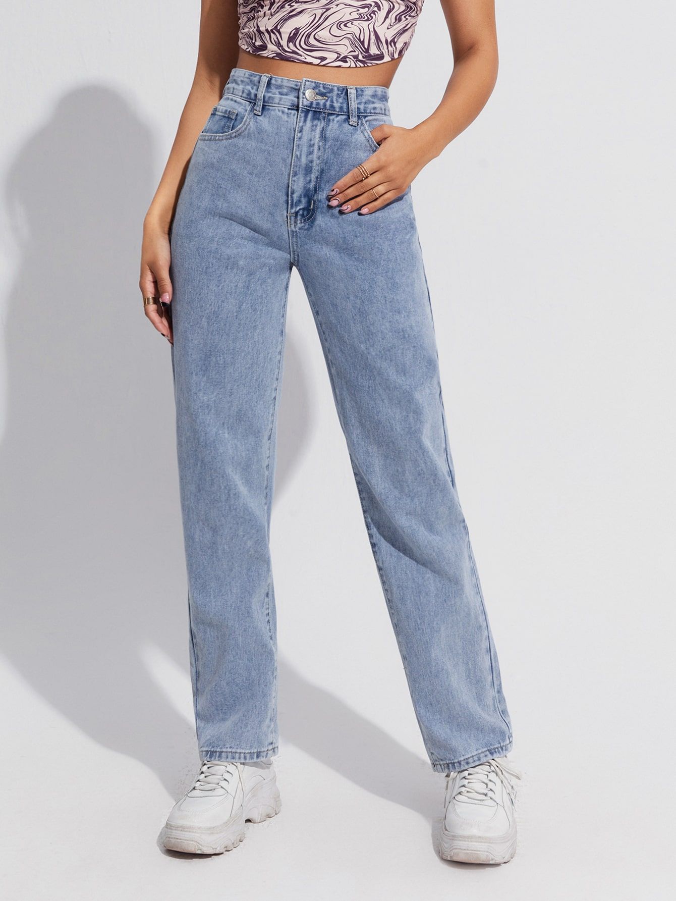 Straight-leg jeans