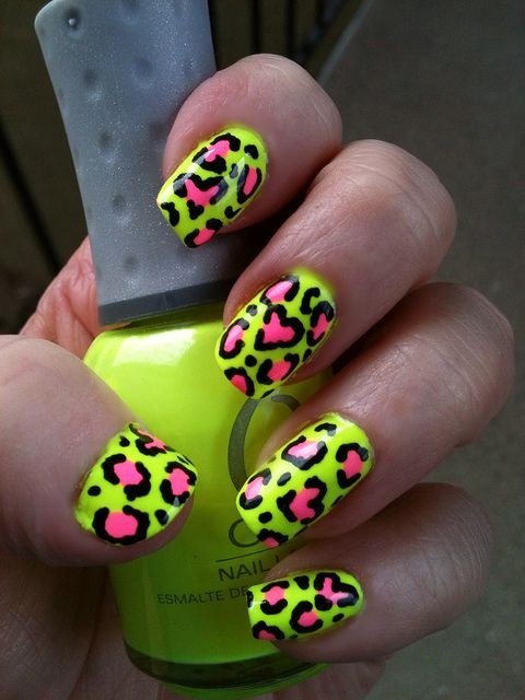 neon nail art 6