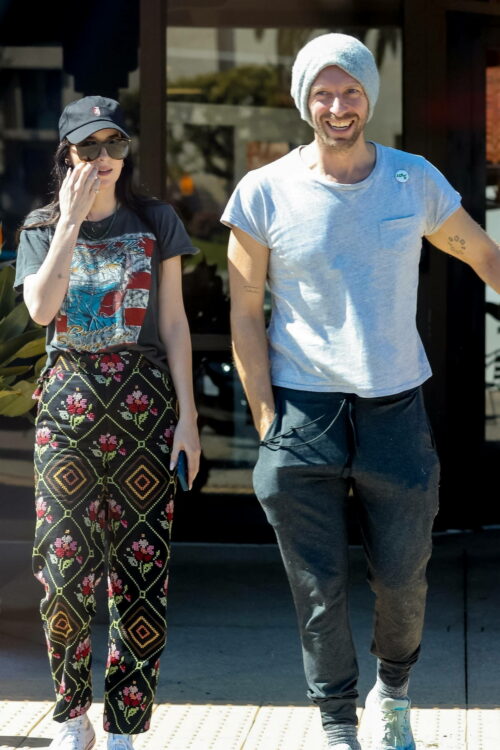 Best dressed celebrities on the streets in the 2nd week of April 2023: Dakota Johnson