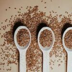 7 effective benefits of flaxseeds for hair, strong and healthy hair, hair growth remedies, long and shiny hair