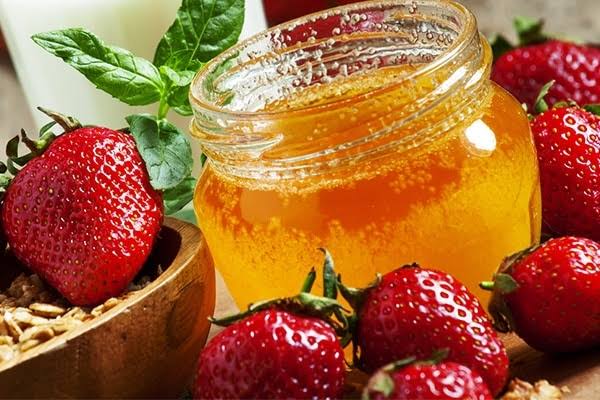 Blackheads 10 strawberries