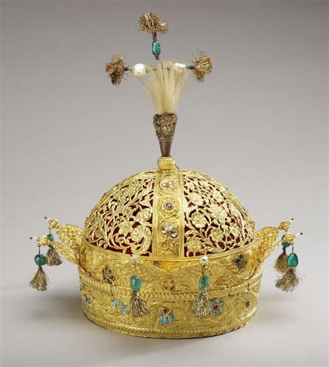 Mughal Empire jewelry crown