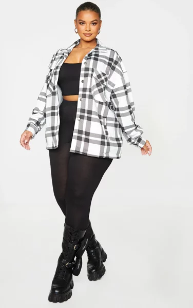 Plus Size Shacket : sexy and hot babe