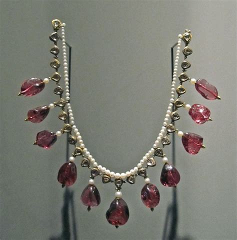 Mughal Empire jewelry 10