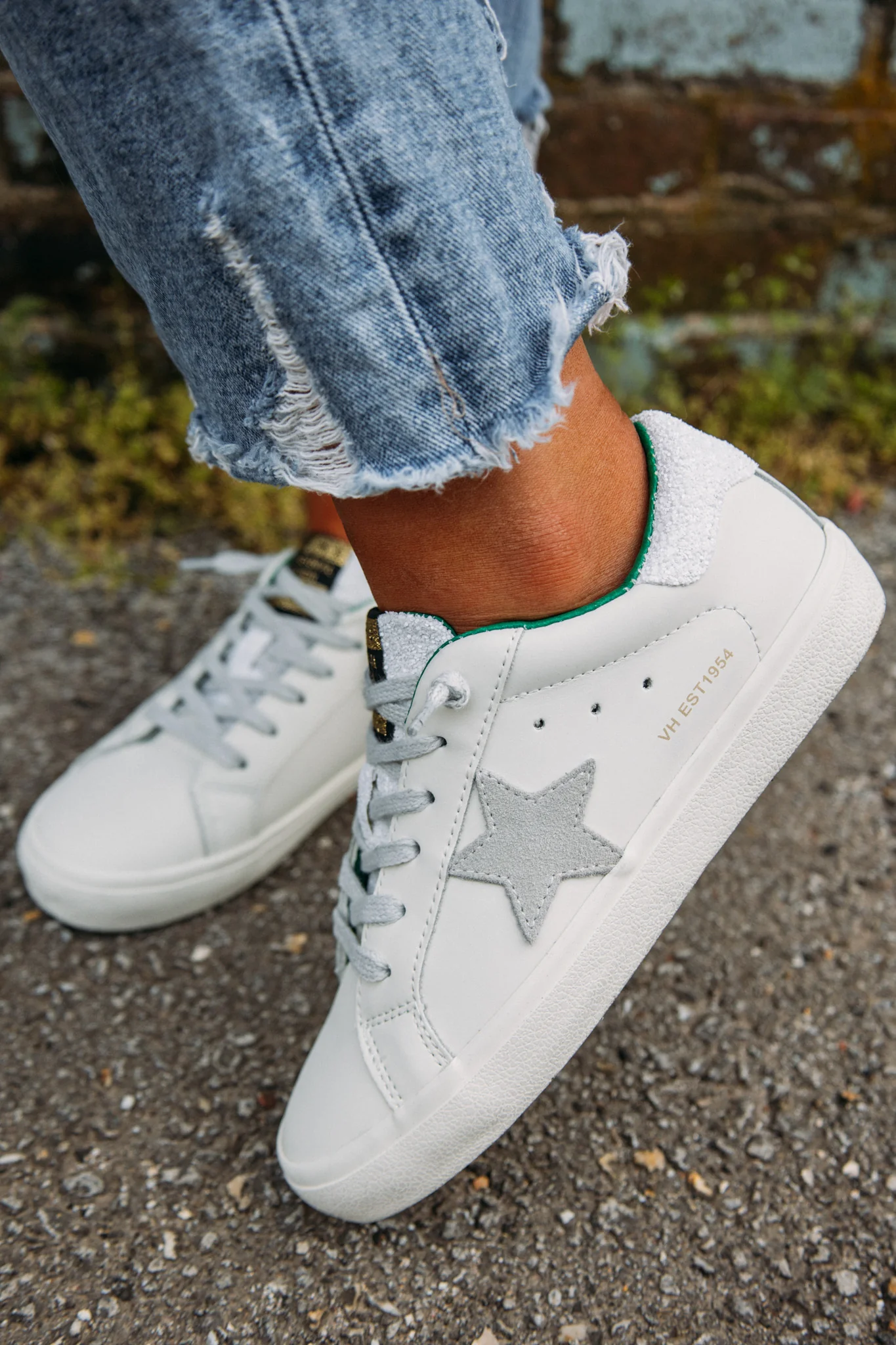 Classic white: Vintage Havana Sneakers