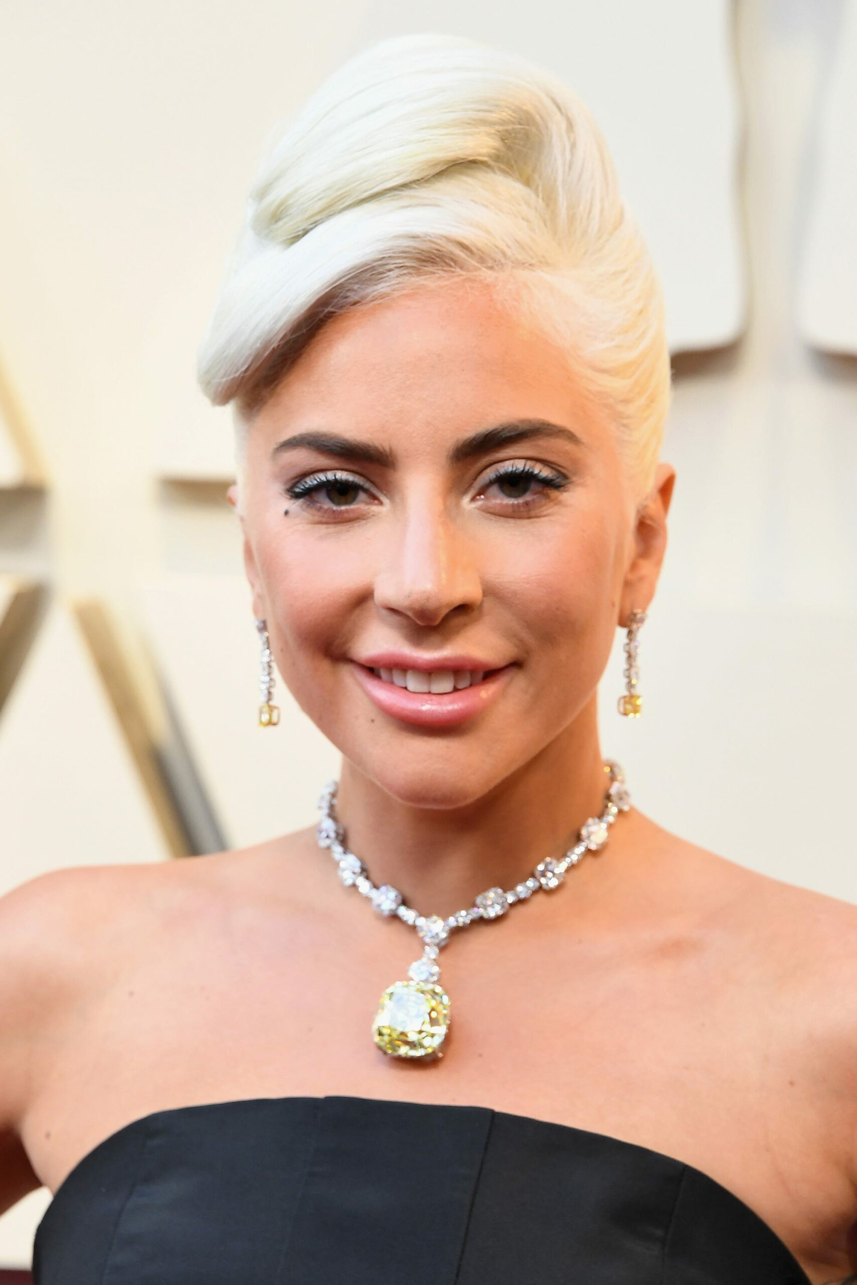 Lady Gaga's Solar System Necklace: Red Carpet Jewelry