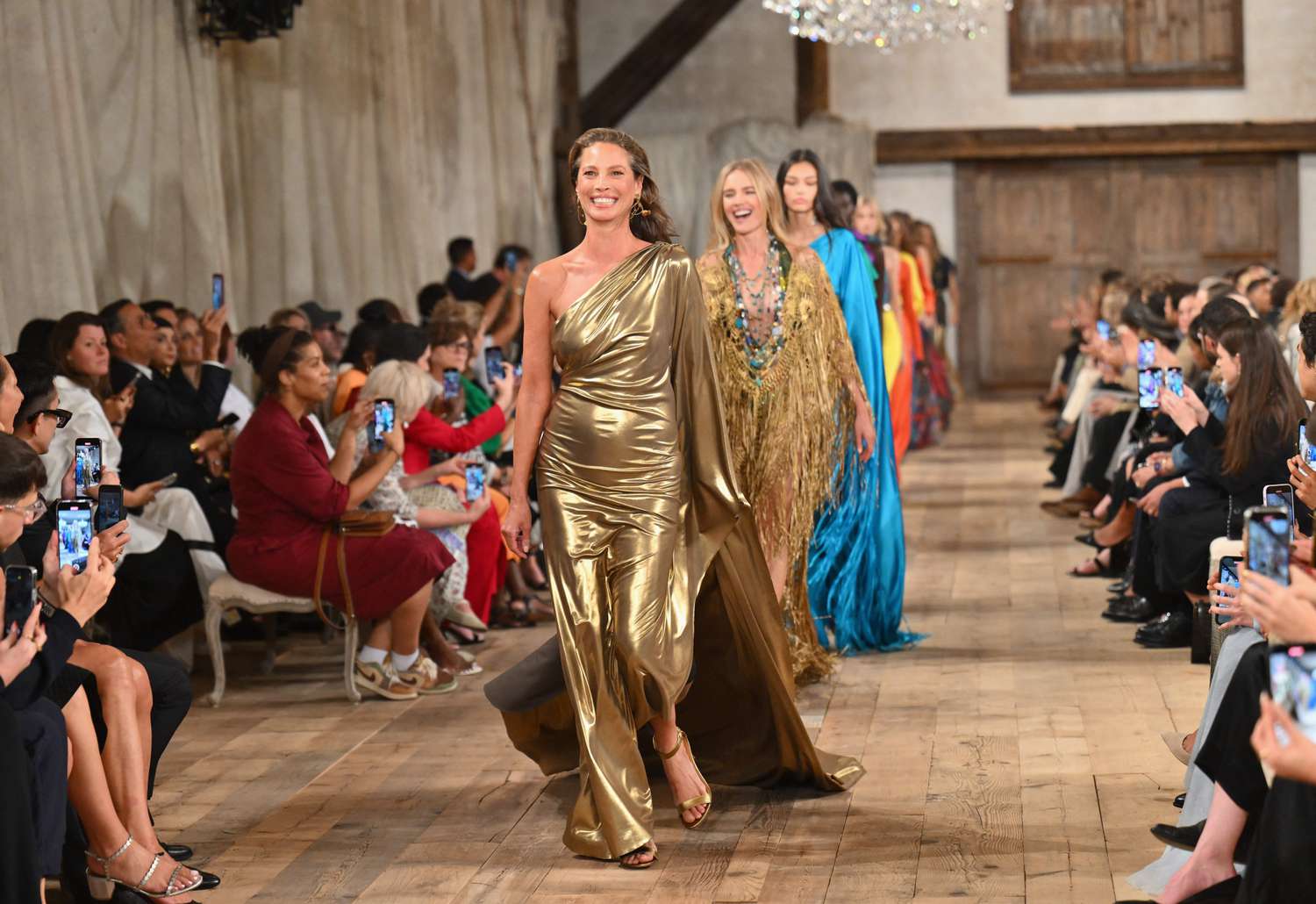 Model Runway Shows: new york fashion week