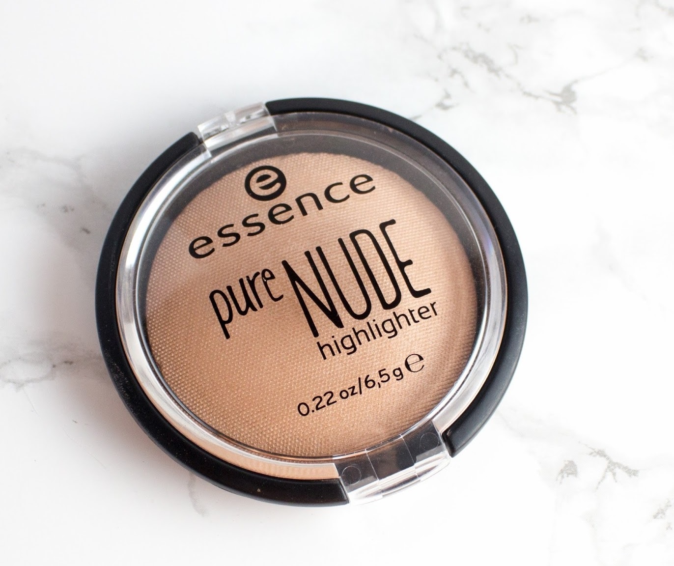 Essence Pure Nude Highlighter