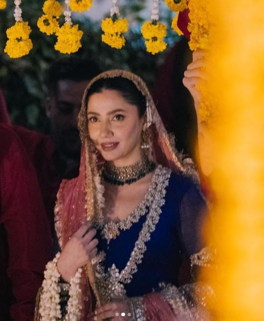 mahira-khan-mehend