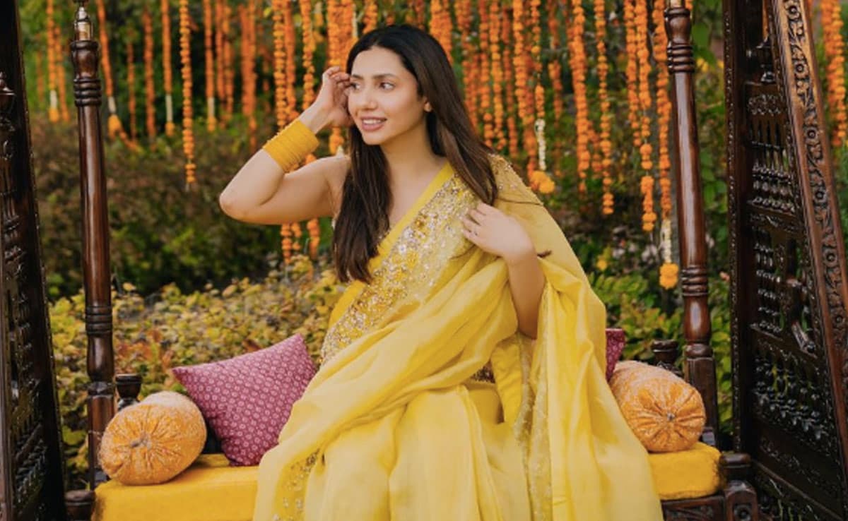 mahira-khan-yellow-saree