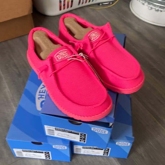 fancy Hot pink Hey Dudes