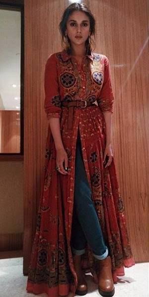 Navratri Crop top with pants: Contemporary OutfitÂ