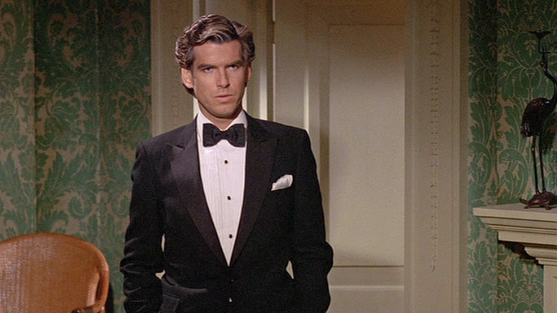  James Bond suits dinner jacket