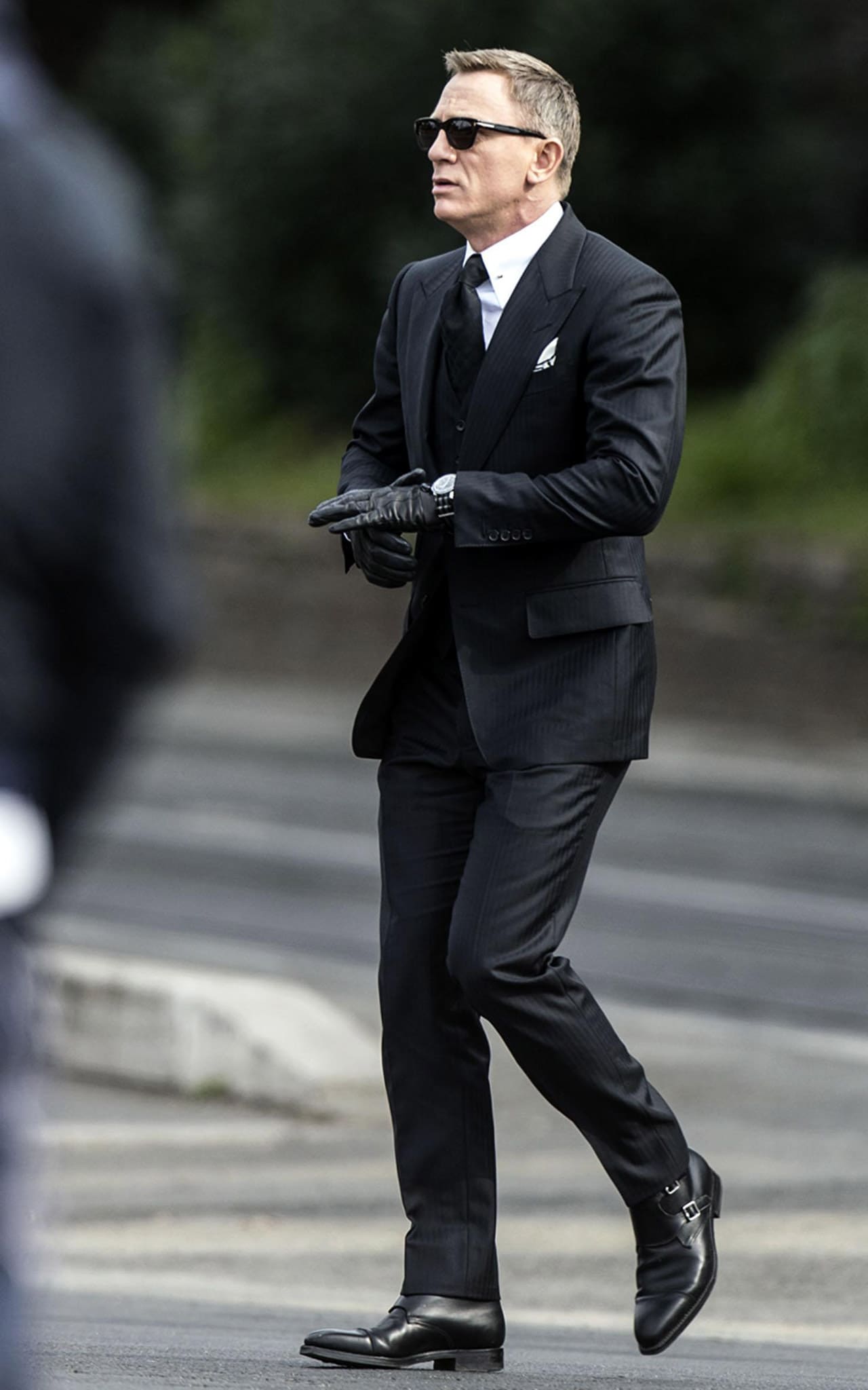  James Bond suits Tom Ford suit
