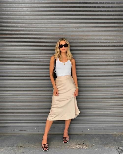 vintage-inspired outfits Midi Skirts