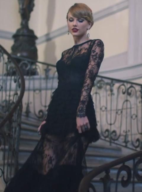 Taylor Swift Outfits Blank Space Music Video