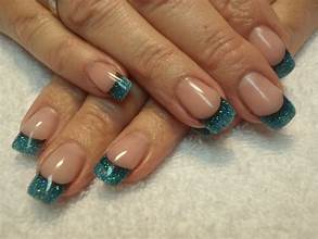 Clear topcoats safeguard the nail art