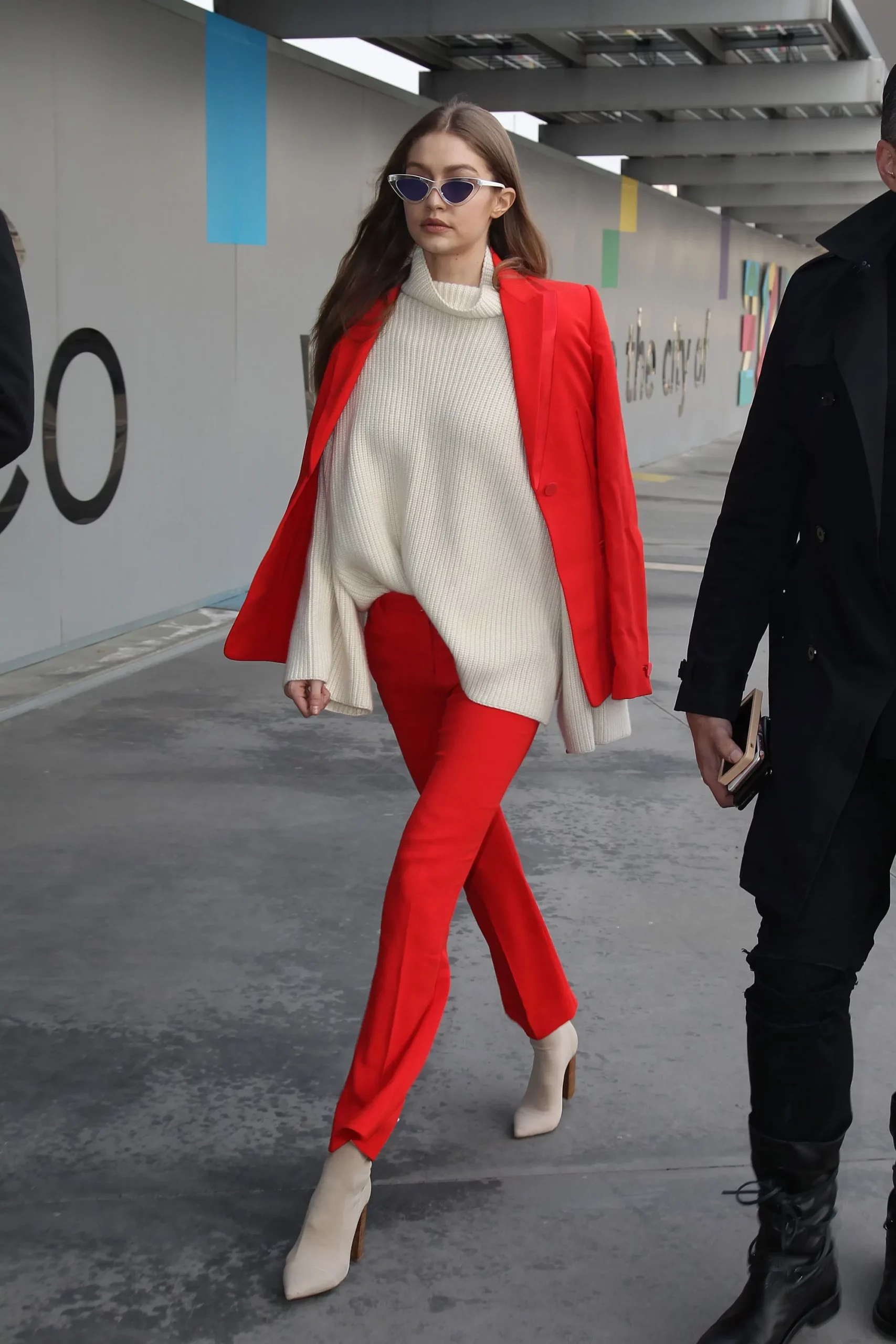 Gigi Hadid Outfits Power Suit