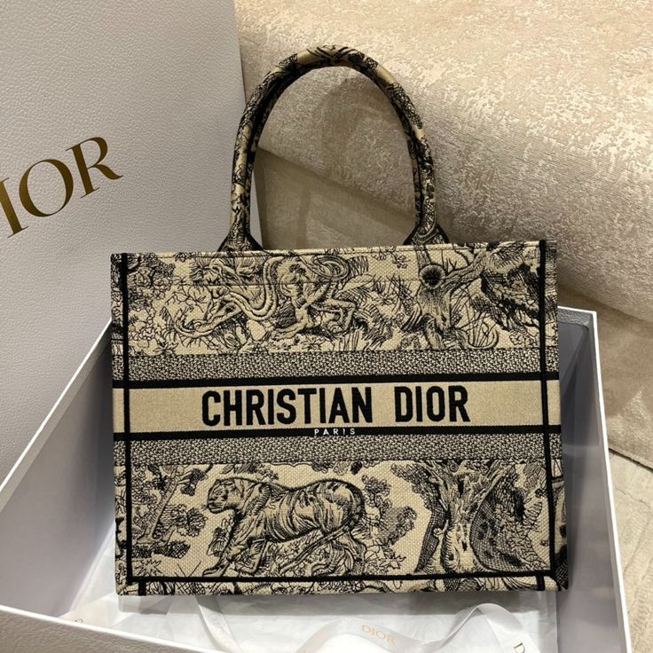 Dior Fashion tote