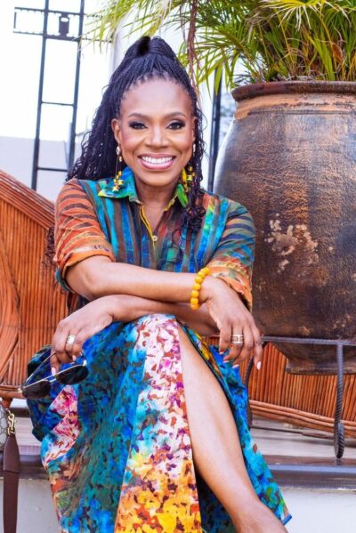 Sheryl Lee Ralph; sexy hairstyle