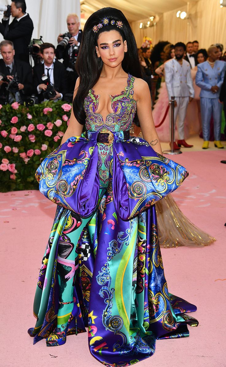 Dua Lipa outfits Met Gala
