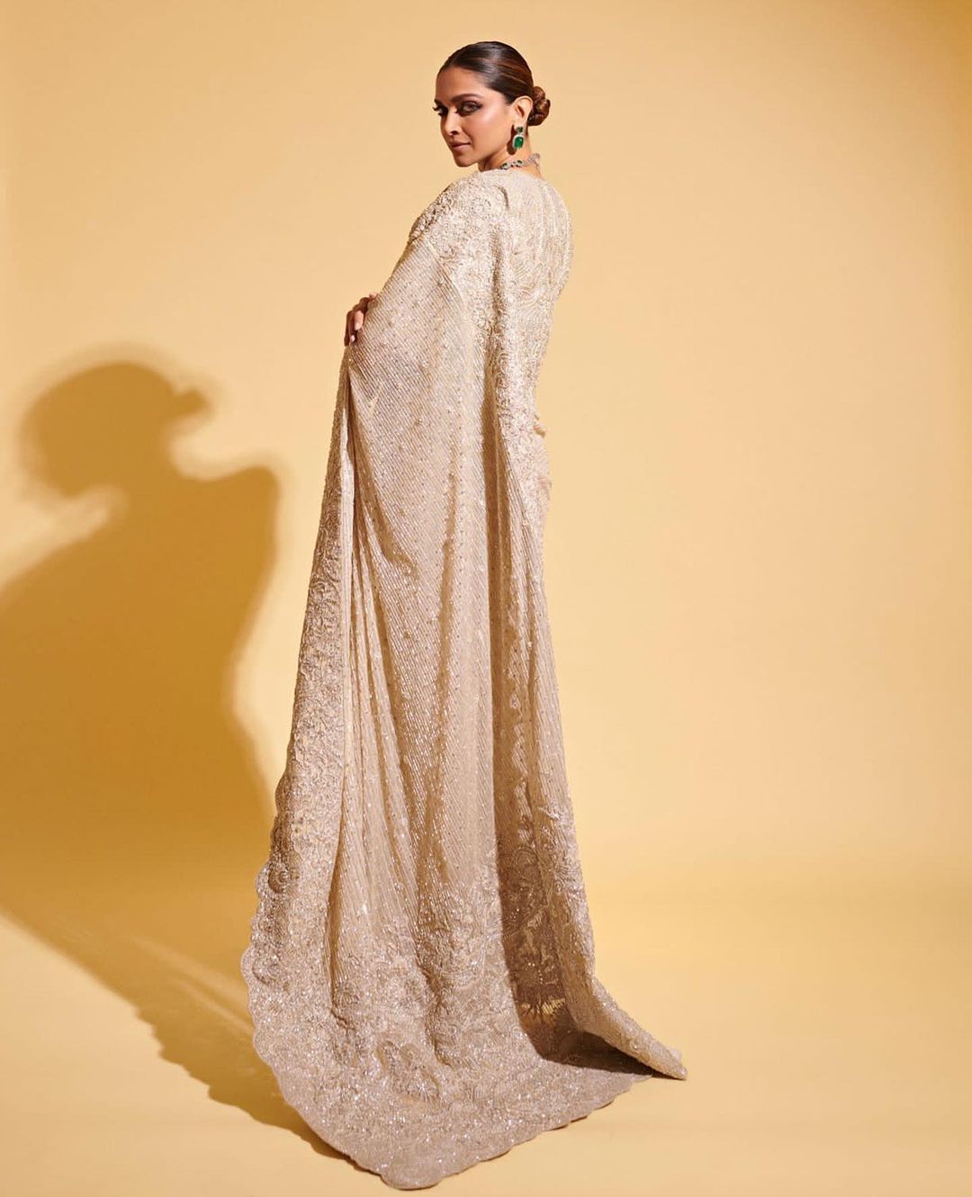 Deepika Padukone Saree | Fashonation Deepika Padukone Saree