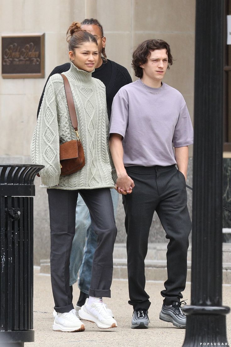 Tom Holland Street casual 