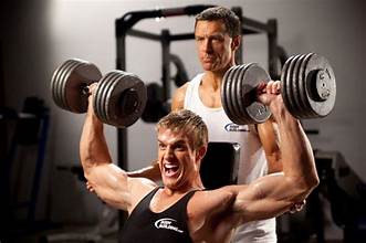 workout benefits man working out with dumbells