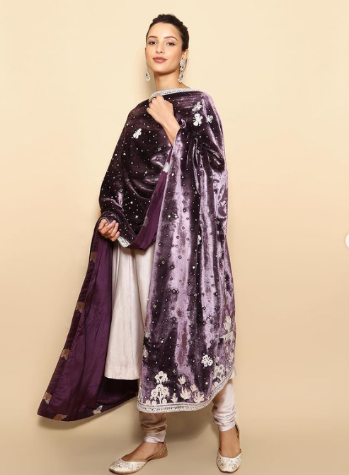 Triptii Dimri Fashion winter wedding