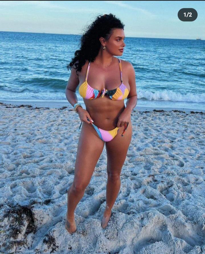 Joy Taylor sexy hot bikini