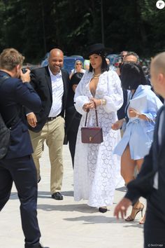 Paris Fashion Weak Finesse