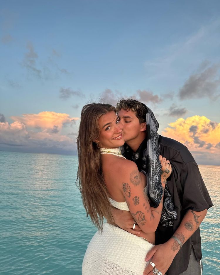 beach outfits for couples 1