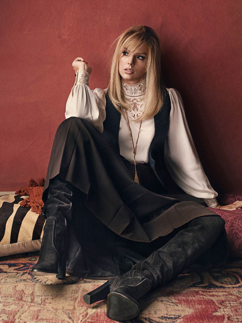 Taylor Swift Outfits retro vogue