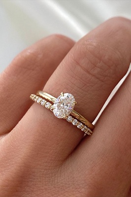 Old-School Charm Engagement Ring Trends 2024
