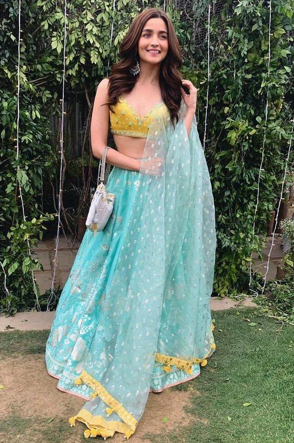 Alia Bhatt outfits Ethnic Lahenga